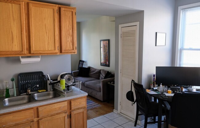 1025 W Cullerton St in Chicago, IL - Building Photo - Building Photo