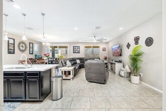 10648 W Eucalyptus Rd in Peoria, AZ - Building Photo - Building Photo