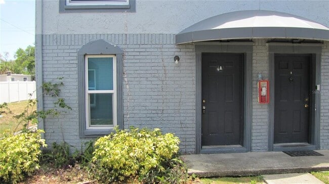 5116 E Temple Heights Rd in Tampa, FL - Building Photo - Building Photo