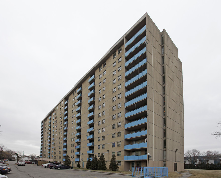 Northwest Apartments in Toronto, ON - Building Photo