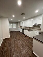 7 Connell Dr in Little Rock, AR - Building Photo - Building Photo