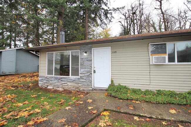 1113 NE 183rd Ave-Unit -1125 in Portland, OR - Building Photo - Building Photo