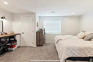 5769 S 3500 W in Roy, UT - Building Photo - Building Photo