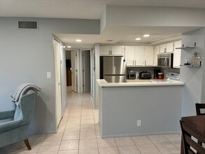 19505 Quesada Ave, Unit UU203 in Port Charlotte, FL - Foto de edificio - Building Photo
