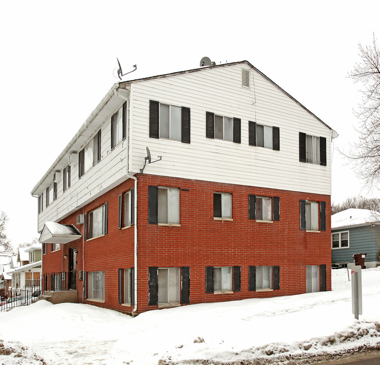 280 Winifred St W in St. Paul, MN - Building Photo