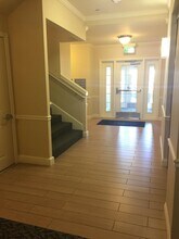 122 Edgemere Rd, Unit 306 in Boston, MA - Building Photo - Building Photo