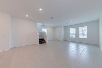 1840 Bright Sky Dr in Kissimmee, FL - Foto de edificio - Building Photo