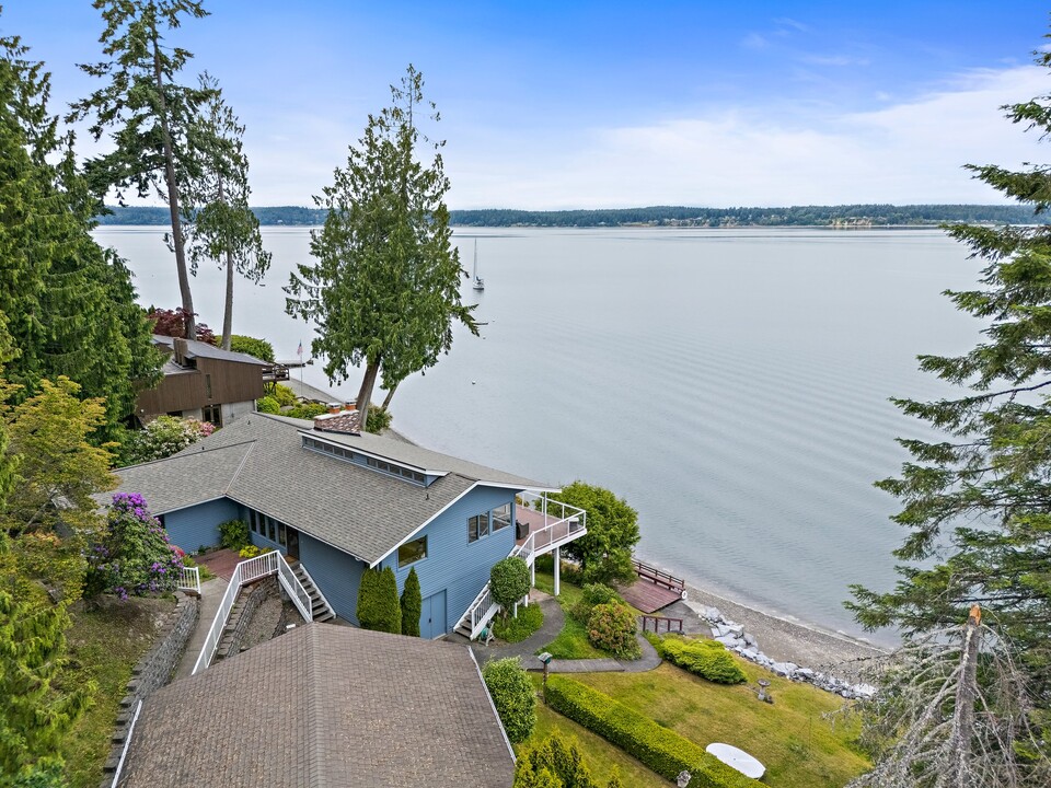 153 Maple Ln NW in Gig Harbor, WA - Building Photo
