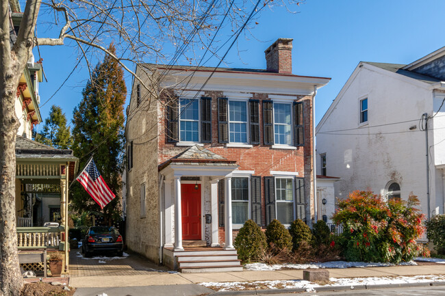 118 N Union St in Lambertville, NJ - Building Photo - Building Photo