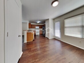 1966 Courtside Dr in Grand Prairie, TX - Building Photo - Building Photo