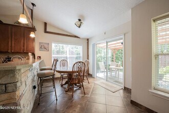 13544 Crashaw Rd, Unit 323 in Jacksonville, FL - Building Photo - Building Photo