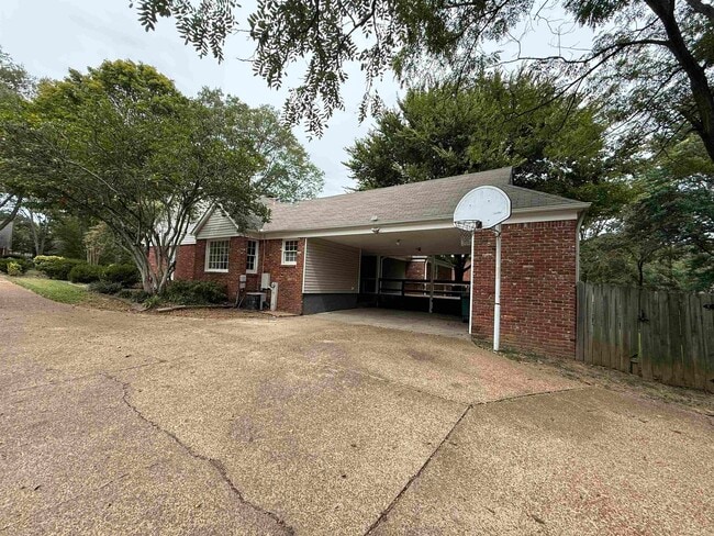 3048 Sandy Creek Dr in Germantown, TN - Building Photo - Building Photo