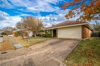 3712 Roussillon Dr photo'