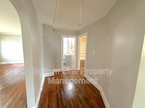 4424 Hovis Rd in Charlotte, NC - Building Photo - Building Photo