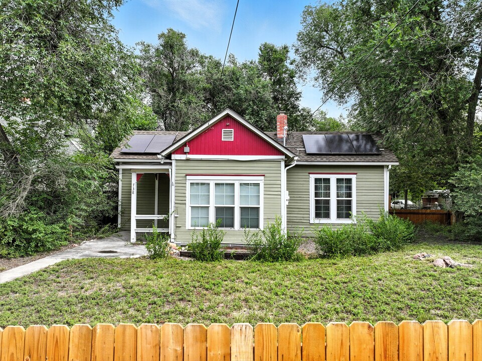 738 E High St in Colorado Springs, CO - Building Photo
