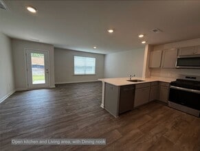 313 Cherry Laurel Dr in Sanford, NC - Building Photo - Building Photo