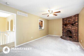 16317 McKinley St in Belton, MO - Building Photo - Building Photo