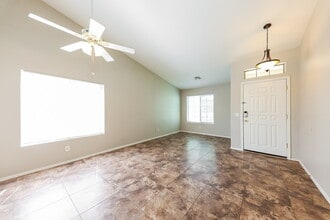 16038 W Carmen Dr in Surprise, AZ - Building Photo - Building Photo