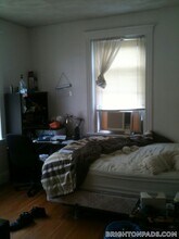 39 Mt Hood Rd, Unit 10 in Boston, MA - Foto de edificio - Building Photo