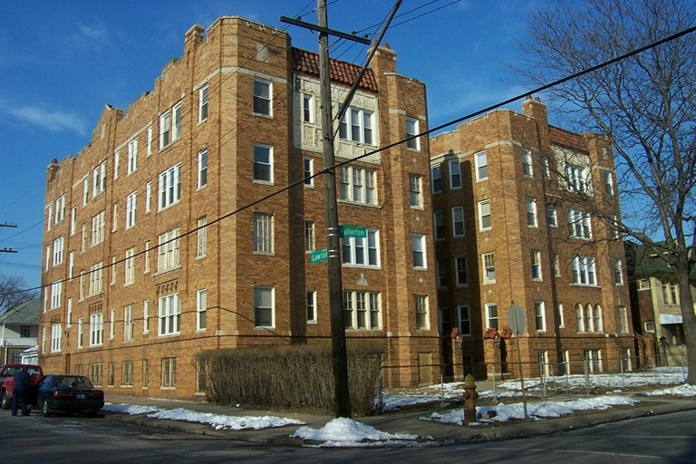 Fullerton Manor in Detroit, MI - Foto de edificio