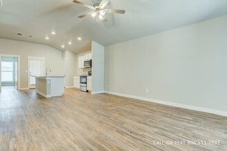 2128 Kirksey Ave in Lubbock, TX - Building Photo - Building Photo