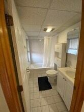 260 Aspinwall Ave, Unit 01 in Brookline, MA - Foto de edificio - Building Photo