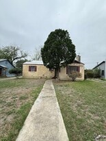 374 Meredith Dr in San Antonio, TX - Building Photo