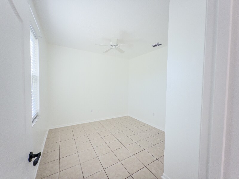 4110 Andover Cay Blvd in Orlando, FL - Building Photo