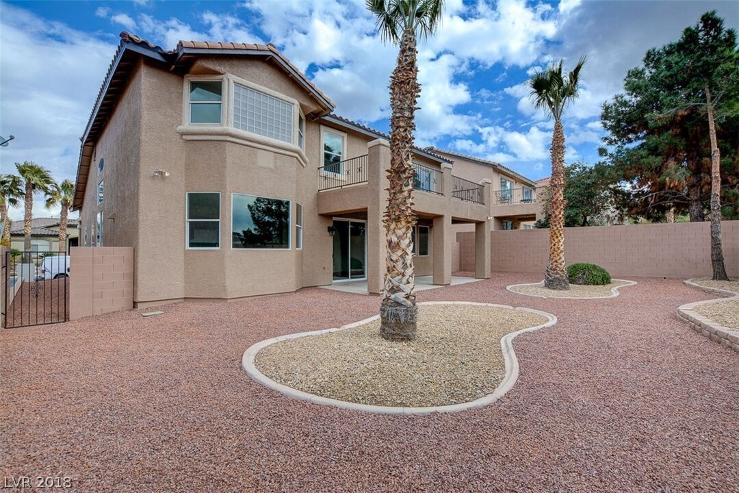 2743 Carolina Blue Ave in Henderson, NV - Foto de edificio