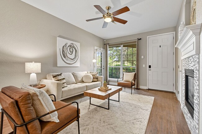 159 Quebec St in Denver, CO - Building Photo - Building Photo