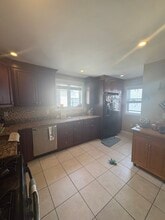 47 Boston Ave, Unit 2 in Somerville, MA - Building Photo - Building Photo