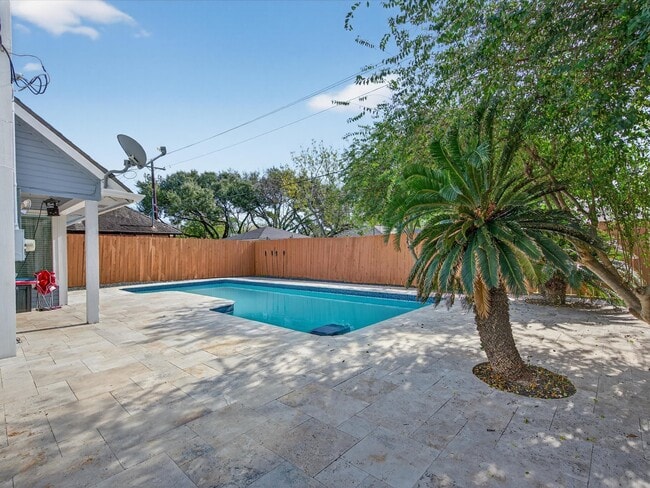 property at 1676 Beaconshire