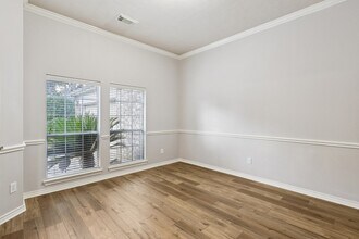 10206 Pine Flats Dr in Houston, TX - Building Photo - Building Photo