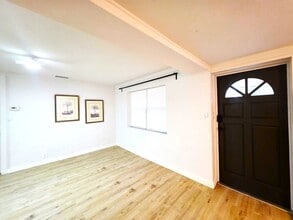 1818 10th Ave in Vero Beach, FL - Building Photo - Building Photo