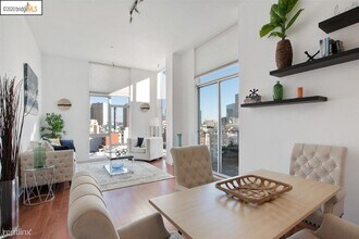 630 Thomas L Berkley Way in Oakland, CA - Building Photo - Building Photo