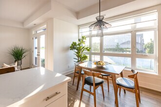 170 Cope Dr in Ottawa, ON - Building Photo - Building Photo