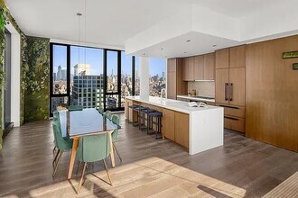 570 Broome St in New York, NY - Building Photo - Building Photo