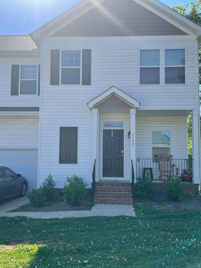 property at 1117 S Lafayette St