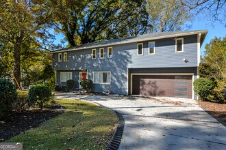 2704 Margaret Mitchell Dr NW in Atlanta, GA - Building Photo - Building Photo