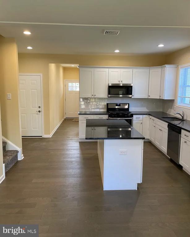 14 Hidden Holw Dr in Trappe, PA - Building Photo - Building Photo
