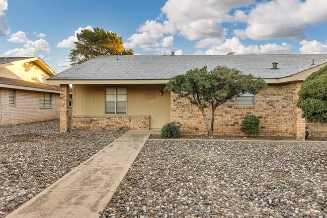 3712 Monclair Ave in Odessa, TX - Building Photo - Building Photo