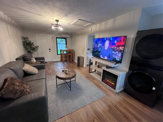 property at 3201 Westridge St