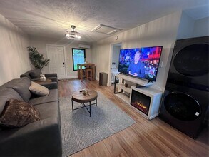 3201 Westridge St in Houston, TX - Building Photo - Building Photo