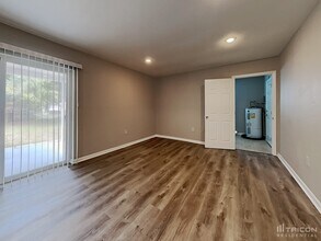 1408 Highview Rd in Brandon, FL - Building Photo - Building Photo