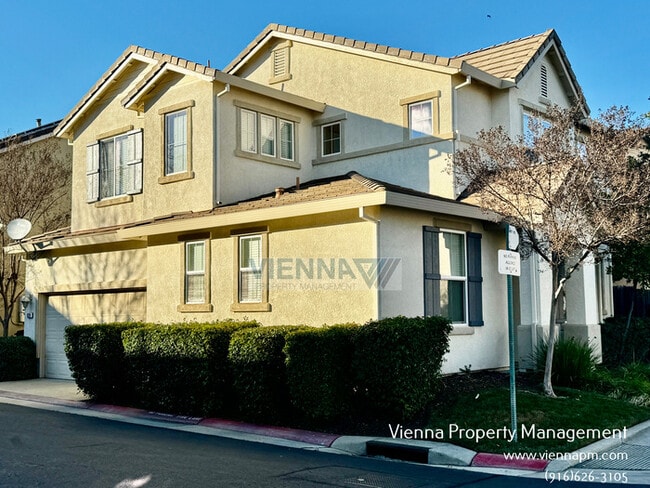 829 Courtyards Loop in Lincoln, CA - Building Photo - Building Photo