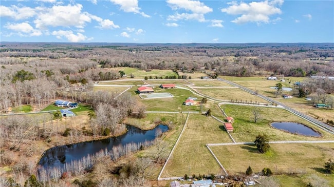 189 Flint Ridge Rd in Siler City, NC - Building Photo - Building Photo