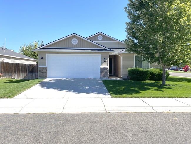 property at 784 S Jarbidge Ave