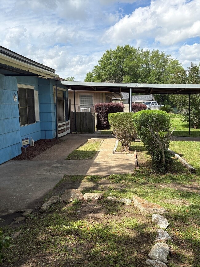 property at 5914 Ridgeway Dr