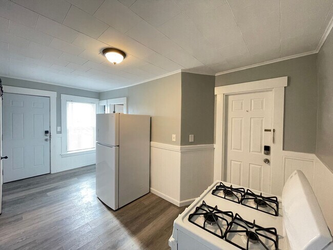 29 Pennacook St in Manchester, NH - Building Photo - Building Photo