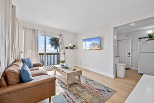 3524 S Atlantic Ave in Cocoa Beach, FL - Building Photo